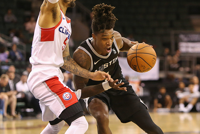 窗口期圣安东尼奥马刺调整名单以备NBA总决赛；临场应变环节打磨；更衣室稳定；球探报告显示潜力的简单介绍-爱游戏